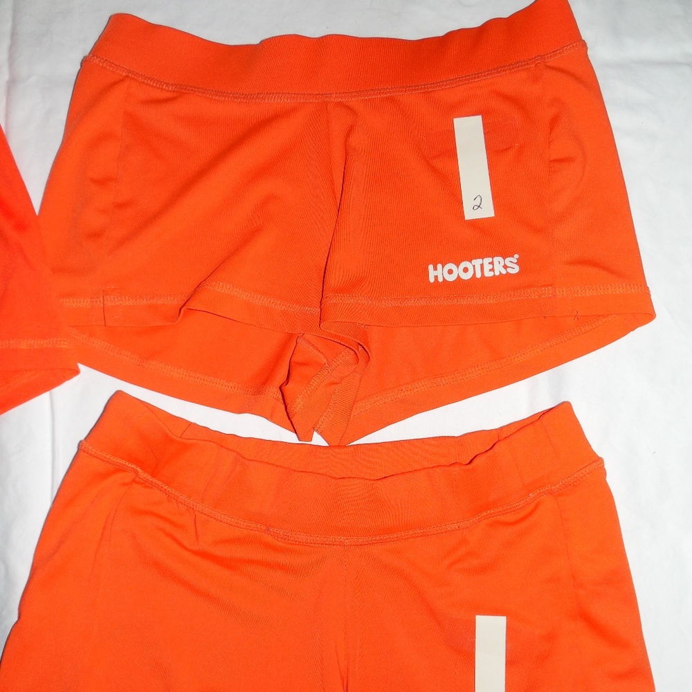 HOOTERS GIRL WORN UNIFORM SHORTS ORGE/BLACK XS/SM - Picture 4 of 4